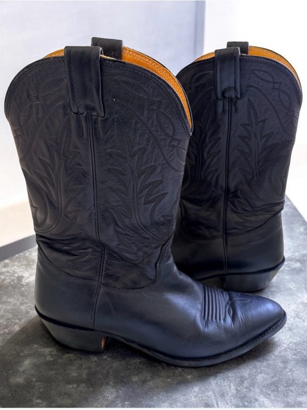 VTG Nocona Tan and Black Leather Cowboy Boots - Embroidered Interior 10D